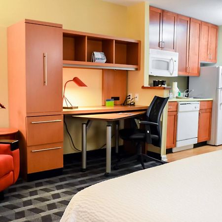 Towneplace Suites Stafford Bagian luar foto