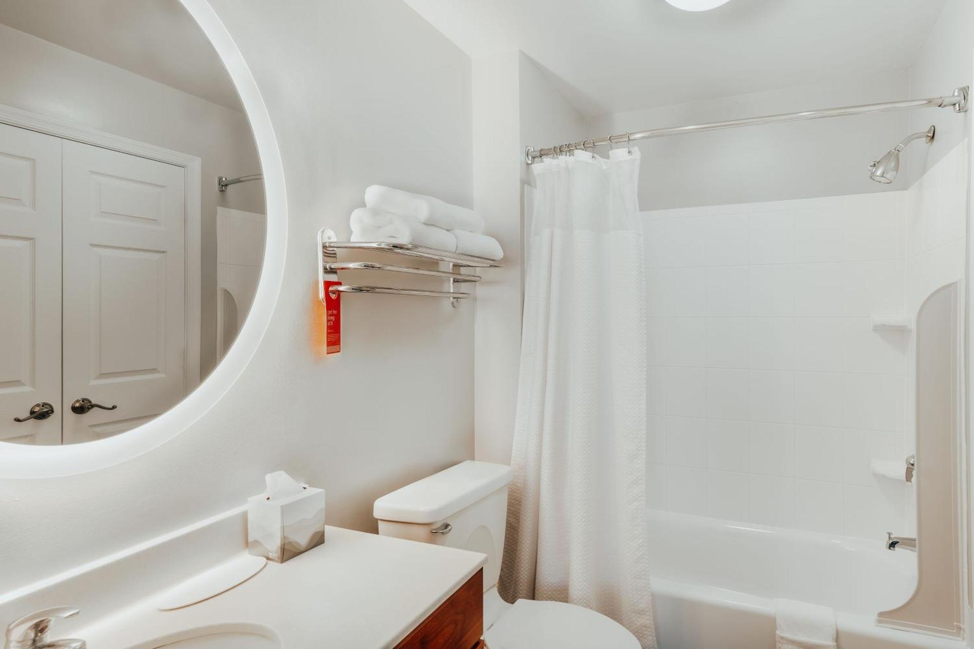 Towneplace Suites Stafford Bagian luar foto