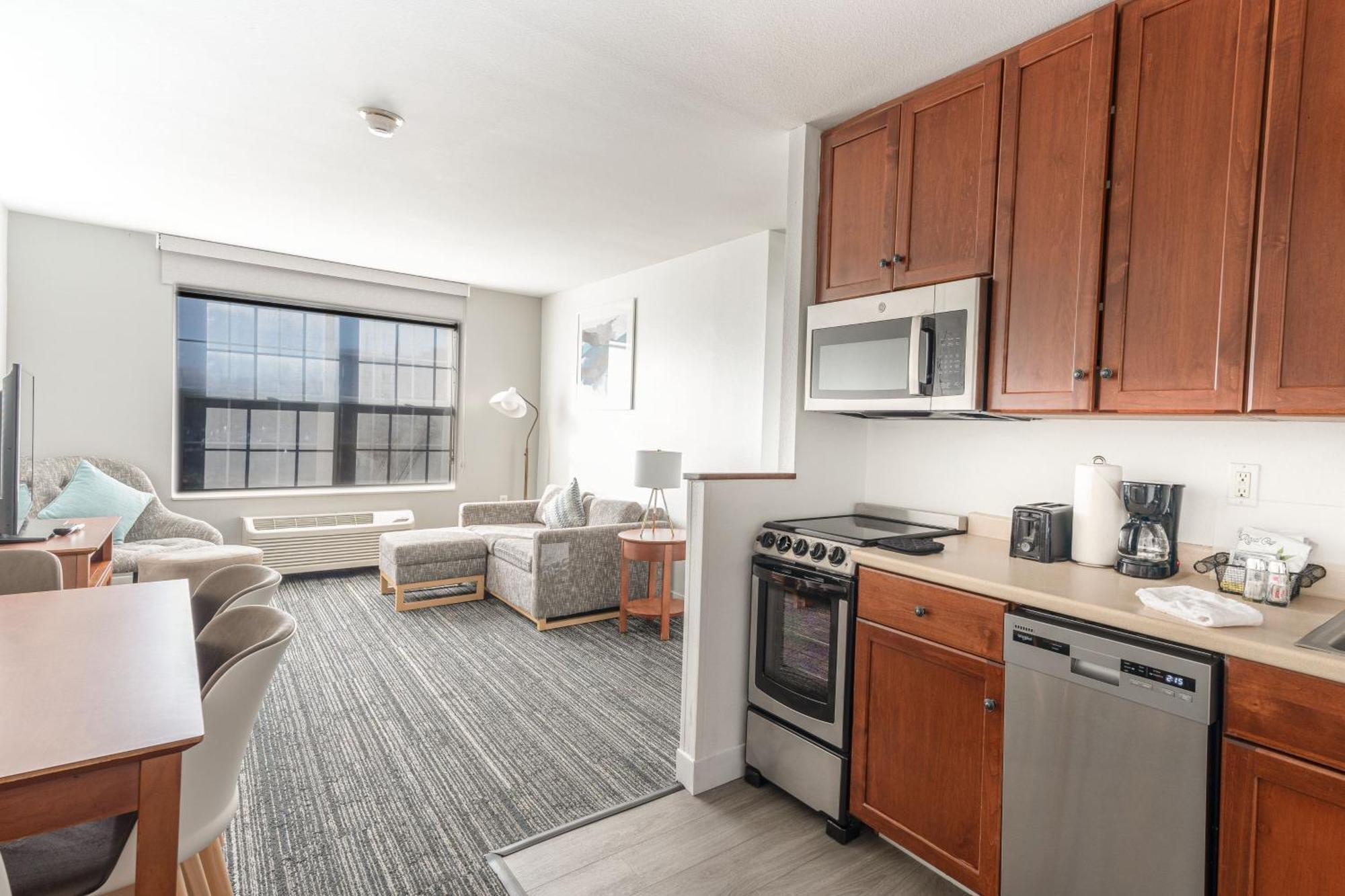 Towneplace Suites Stafford Bagian luar foto