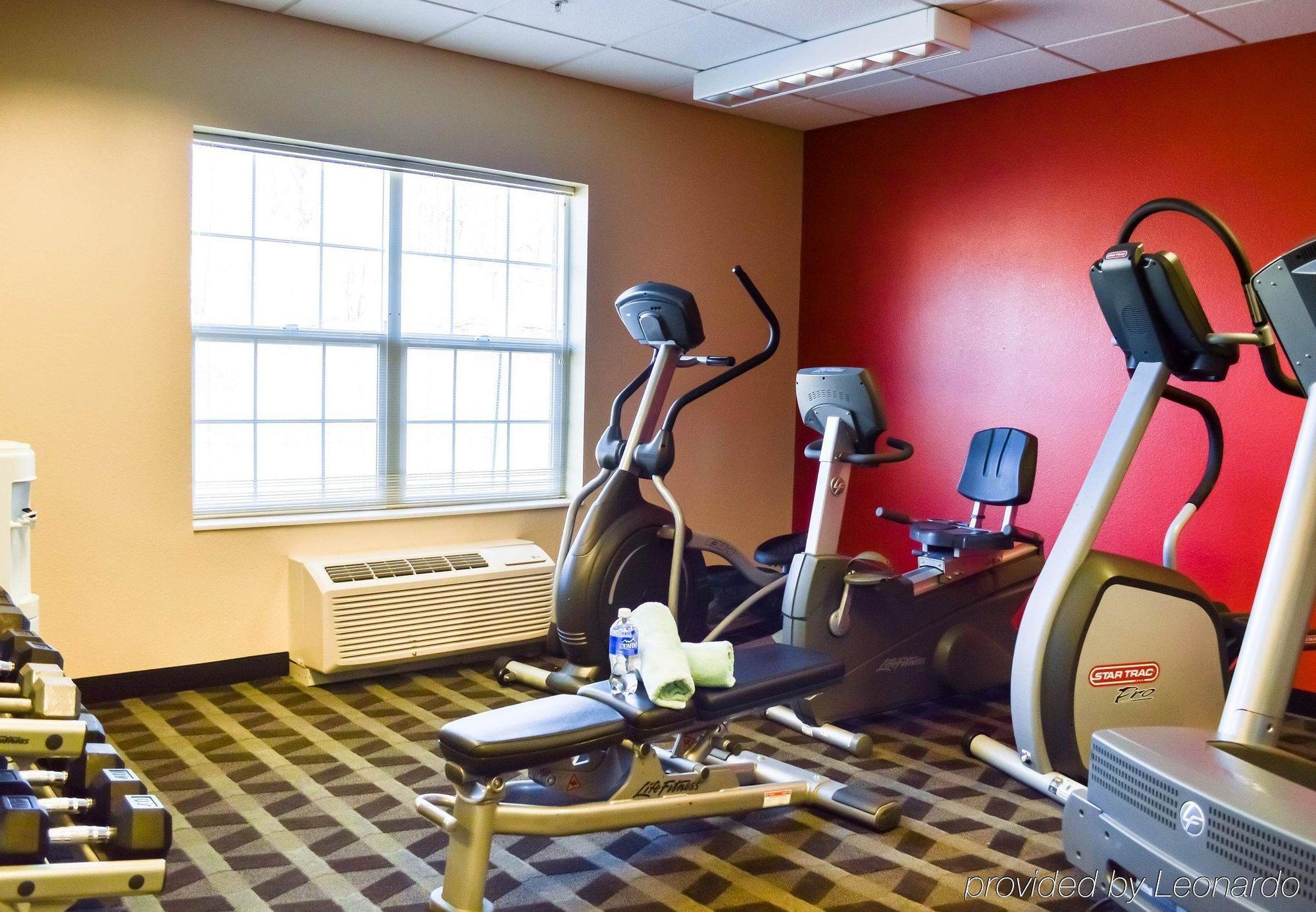 Towneplace Suites Stafford Bagian luar foto